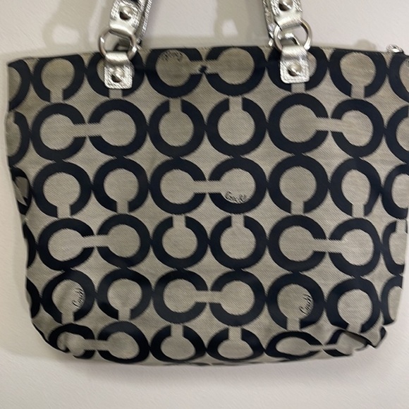 Coach Poppy Op Art Signature Tote - Picture 7 of 12